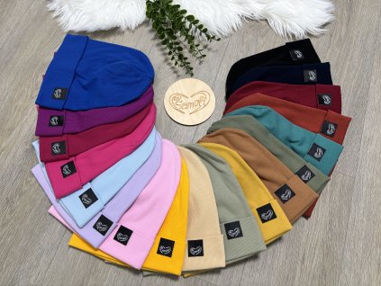 Žebrovaná čepice s lemem, vel. 54+ (cca 8 let -> DOSPĚLÁ)